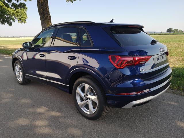 Audi Q3 1,5 TFSI 35 advance Standh. ACC AHK LED 
