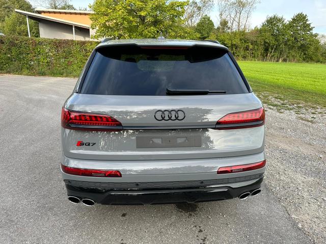 Audi SQ7 4.0 competition plus quattro TFSI 4.0TFSI 