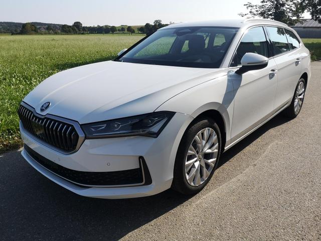 Skoda Superb Combi - 2.0 TDI 142 kW 4x4 Selection Kombi DSG Vorlauffahrzeuge