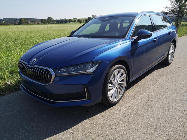 Skoda Superb Combi - 2.0 TDI 142 kW 4x4 Selection Kombi DSG Vorlauffahrzeuge