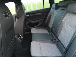 Skoda Octavia Combi 2.0 TDI 110 kW Sportline Kombi DSG AHK Navi ACC el. Hk 18 Zoll 