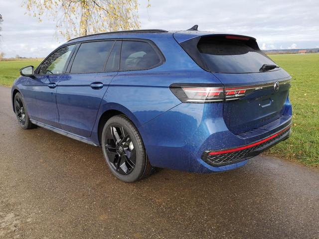 Volkswagen Passat Variant 2.0 TDI 142 kW 4Motion R-Line DSG Head Up AHK Navi 