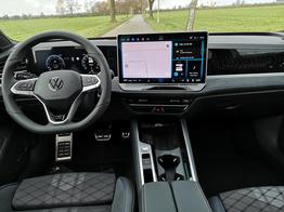 Volkswagen Passat Variant 2.0 TDI 142 kW 4Motion R-Line DSG Pano 19 Zoll Head Up AHK Navi 