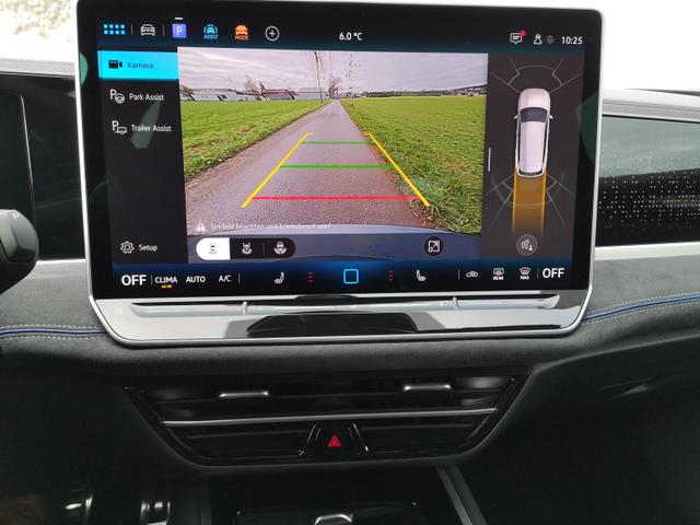 Volkswagen Passat Variant 2.0 TDI 142 kW 4Motion R-Line DSG Head Up AHK Navi 