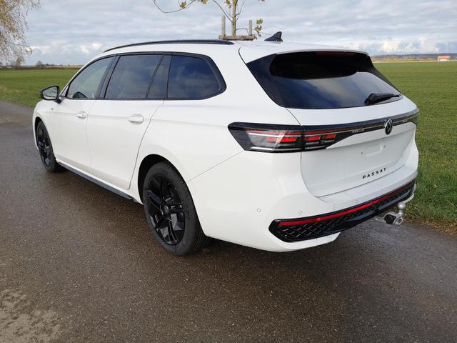 Volkswagen Passat Variant 2.0 TDI 142 kW 4Motion R-Line DSG Head Up AHK Navi 