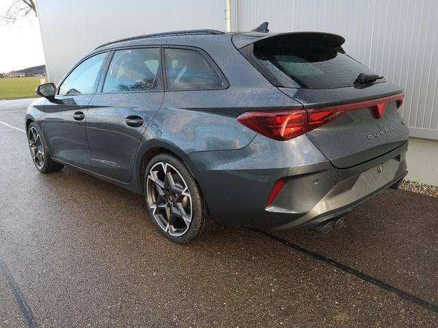 Cupra Leon Sportstourer 2.0 TSI 245 kW 4Drive VZ Kombi 2.0TSI DSG 4x4 AHK GV5 LED el. Hk Pano 