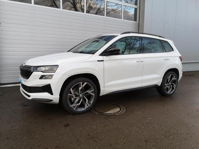 Skoda Karoq - Sportline 4x4 2.0 TSI DSG AHK Navi Pano 19 Zoll Vorlauffahrzeuge