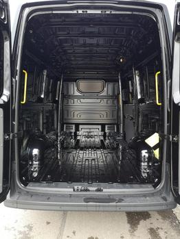 Volkswagen Crafter Kastenwagen Kasten 35 mittellang Hochdach FWD 2.0 TDI L3H3 2 Schiebetüren AHK Kamera 270 Grad App PDC GRA 