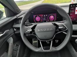 Skoda Superb Combi 1.5 TSI iV 150 kW Sportline Kombi Head Up Pano AHK GV5 