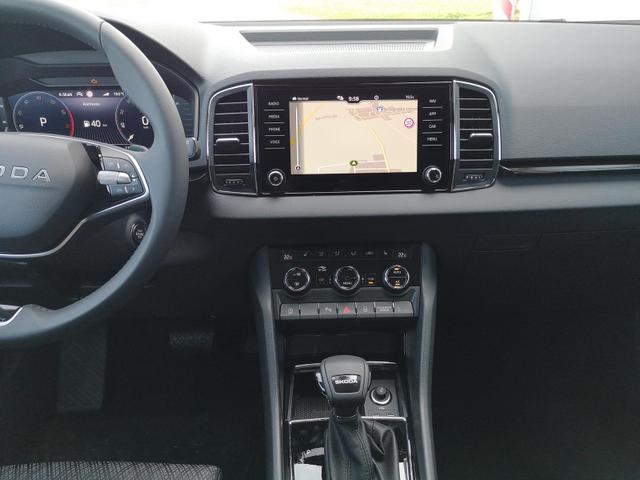 Skoda Karoq Selection 2.0 TDI DSG 4x4 GV5 AHK 18 Ladeb 
