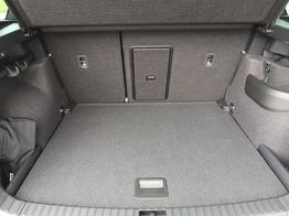 Skoda Karoq Sportline 2.0TDI DSG 4x4 AHK Matrix Navi ACC 
