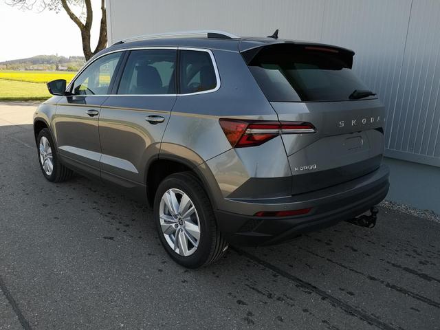 Skoda Karoq Selection 2.0 TDI DSG GV5 AHK 17 