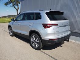 Skoda Karoq Selection 2.0 TDI DSG 4x4 GV5 AHK 18 Ladeb 