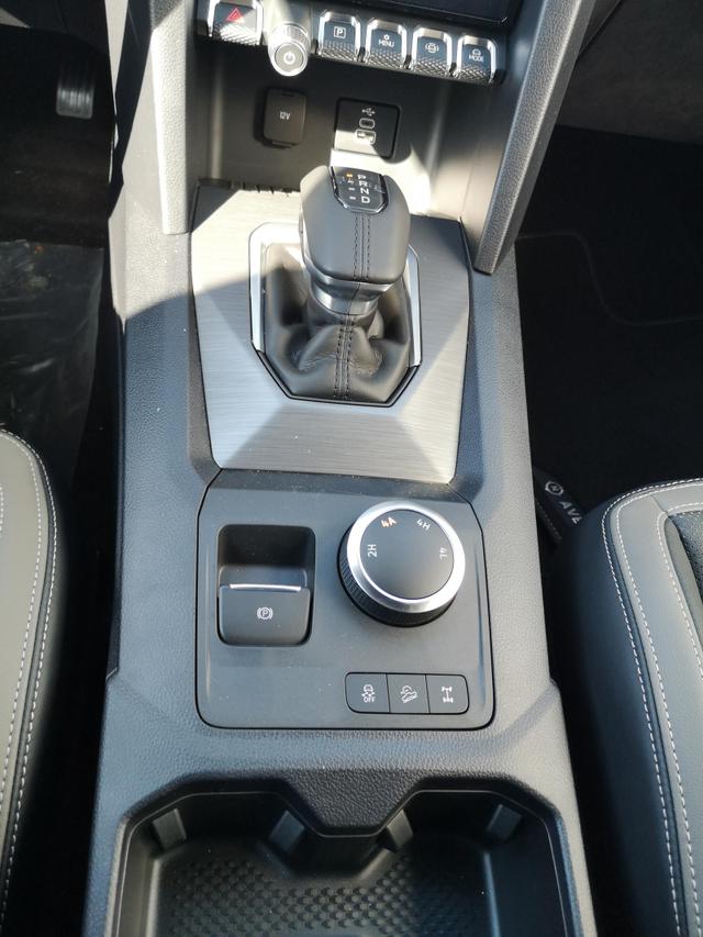 Volkswagen Amarok 3.0 TDI 177 kW Aventura Doppelkabine 4Motion 3.0TDI V6 DSG Stylingbar 