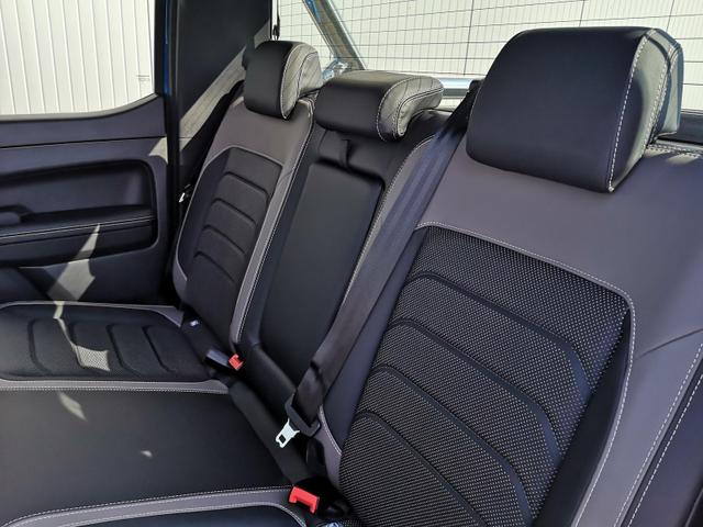 Volkswagen Amarok 3.0 TDI 177 kW Aventura Doppelkabine 4Motion 3.0TDI V6 DSG Stylingbar 