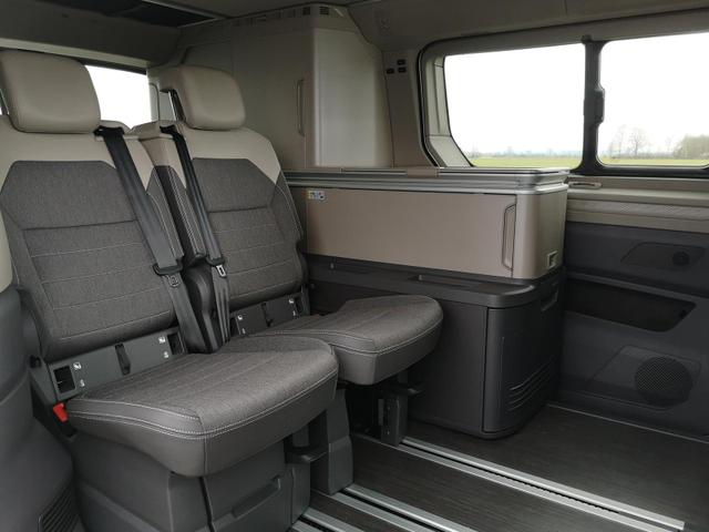 Volkswagen T7 California Coast 