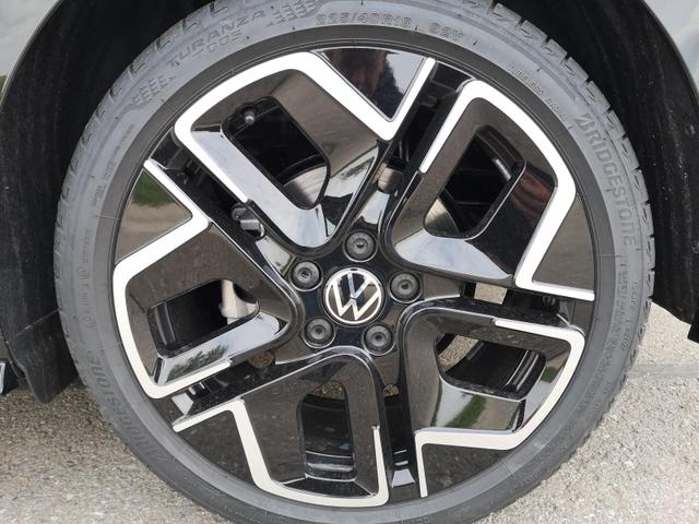 Volkswagen Golf 2.0 TDI 110 kW R-Line DSG 18 Zoll Kamera ACC Park Assist Pro Pano 