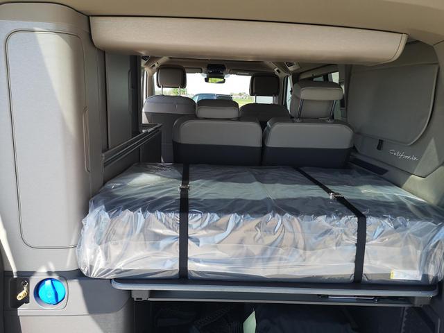Volkswagen T7 California Ocean 2.0 TDI DSG 