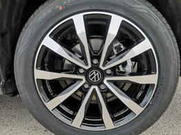 Volkswagen T7 Multivan 2.0 TDI KÜ DSG Navi Standh. Sport Edition Pano Travel 