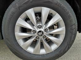 Skoda Karoq Selection 1.5 TSI DSG GV5 16 Ladeb 