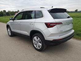 Skoda Karoq Selection 1.5 TSI DSG GV5 AHK 17 Ladeb 
