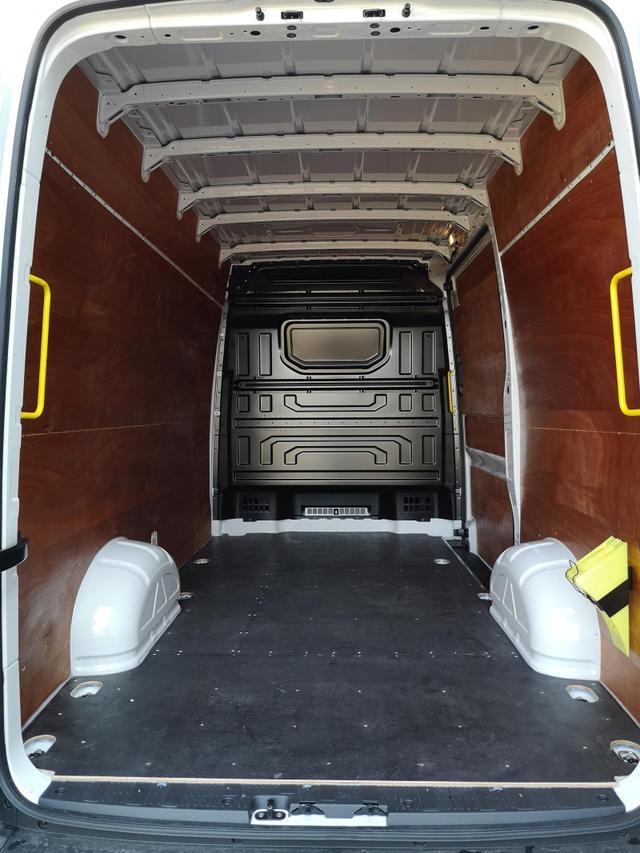 Volkswagen Crafter Kastenwagen Kasten 35 mittellang Hochdach FWD 2.0 TDI L3H3 AHK Kamera 270 Grad App PDC GRA 