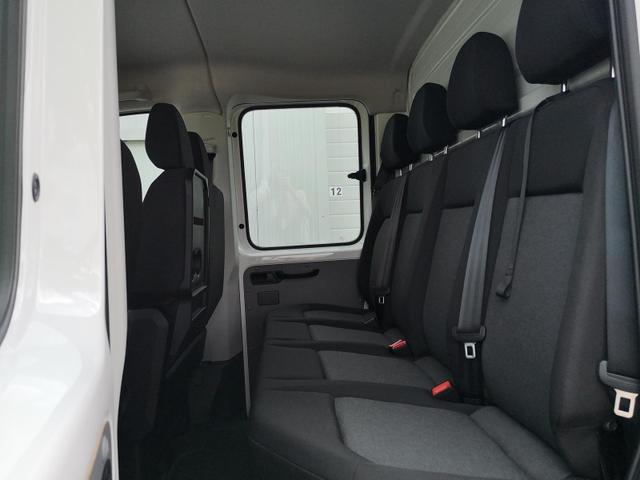 Volkswagen Crafter Pritschenwagen Doka 35 Pritsche DSG PDC Tempomat 7 Sitzer 