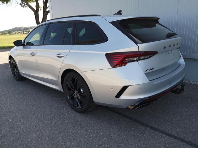 Skoda Octavia Combi 2.0 TSI 195 kW RS Kombi ABT 2.0TSI Pano Matrix Area AHK Sound GV5 