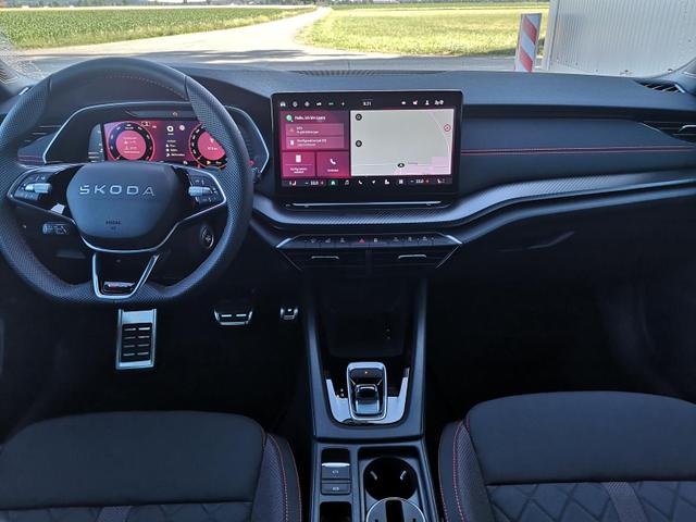 Skoda Octavia Combi 2.0 TSI 195 kW RS Kombi ABT 2.0TSI Pano Matrix Area AHK Sound GV5 