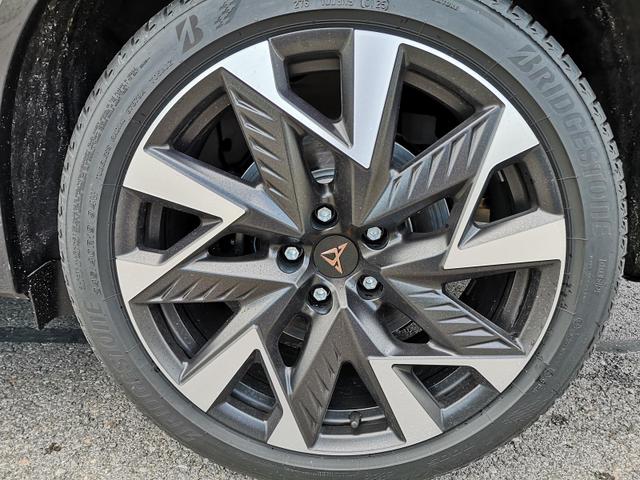 Cupra Formentor VZ 2.0 TSI 245 kW 4Drive 2.0TSI DSG AHK GV5 Navi Matrix Pano Sound 