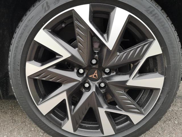 Cupra Formentor VZ 2.0 TSI 245 kW 4Drive 2.0TSI DSG AHK GV5 Navi Matrix Pano Sound 