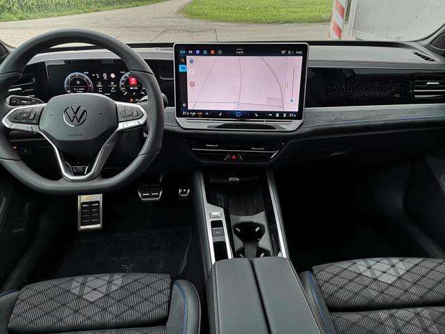 Volkswagen Passat Variant 2.0 TDI 142 kW 4Motion R-Line DSG ABT Head Up AHK Navi 