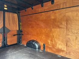 Volkswagen Crafter Kastenwagen Kasten 35 mittellang Hochdach FWD 2.0 TDI L3H3 2 Schiebetüren AHK Kamera 270 Grad App PDC GRA 