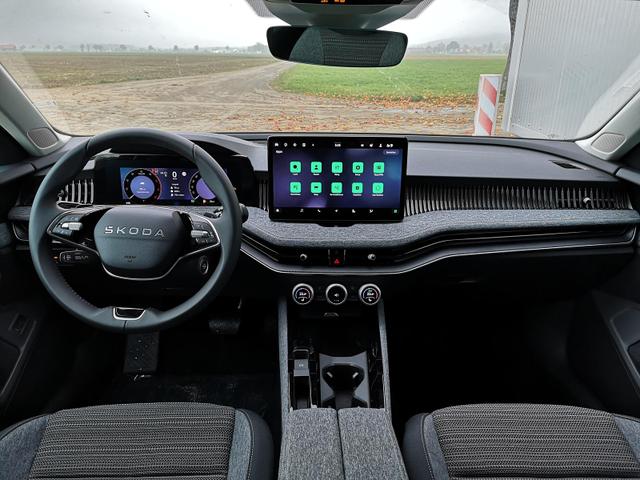 Skoda Superb Combi 2.0 TDI 142kW 4x4 Selection DSG AHK 360 Head Up 