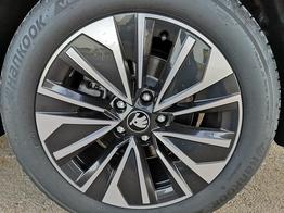 Skoda Superb Combi 2.0 TDI 142kW 4x4 Selection DSG AHK 