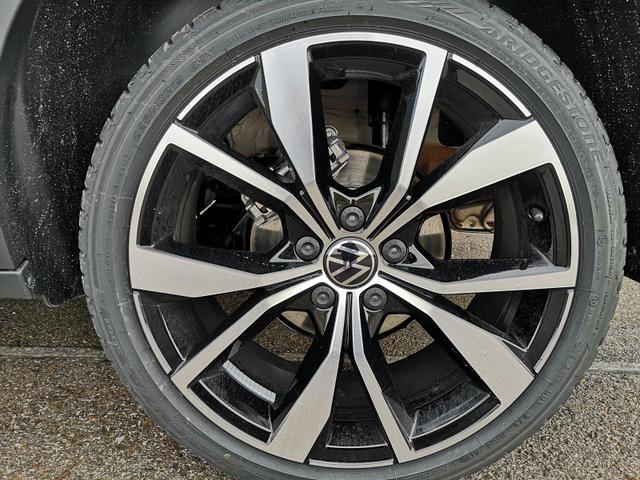 Volkswagen T-Roc R-Line 1.5TSI DSG ABT AHK Pano ACC 19 Zoll 