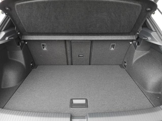 Volkswagen T-Roc R-Line 1.5TSI DSG AHK Pano ACC 19 Zoll schwarz 