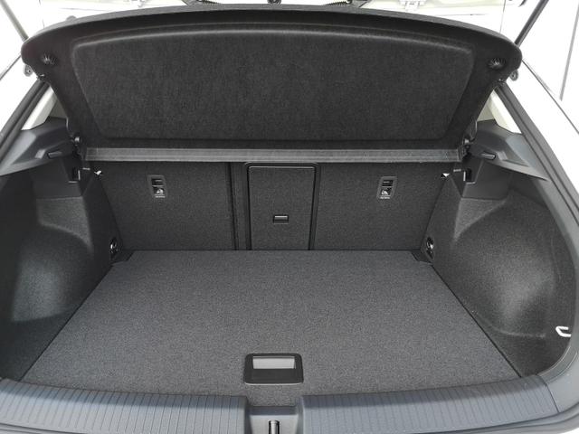 Volkswagen T-Roc LIFE 1.5 TSI DSG GV5 PDC Kamera ACC LED Sunset 17 Zoll 