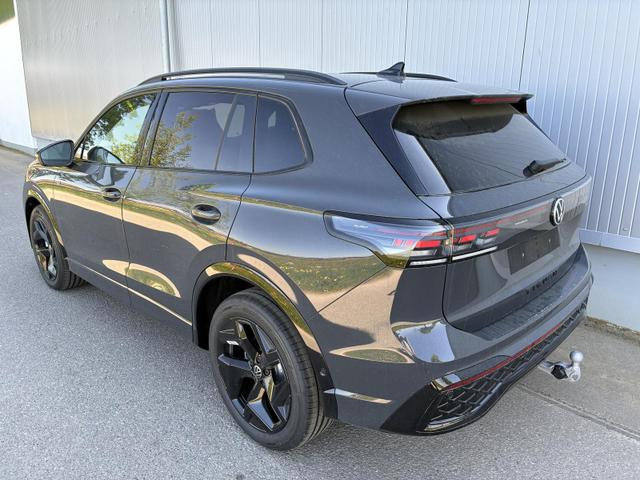 Volkswagen Tiguan 2.0 TDI 110 kW R-Line DSG Head Up Black 360 AHK 