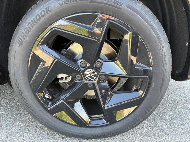 Volkswagen Tiguan 2.0 TDI 110 kW R-Line DSG Head Up Black 360 AHK 