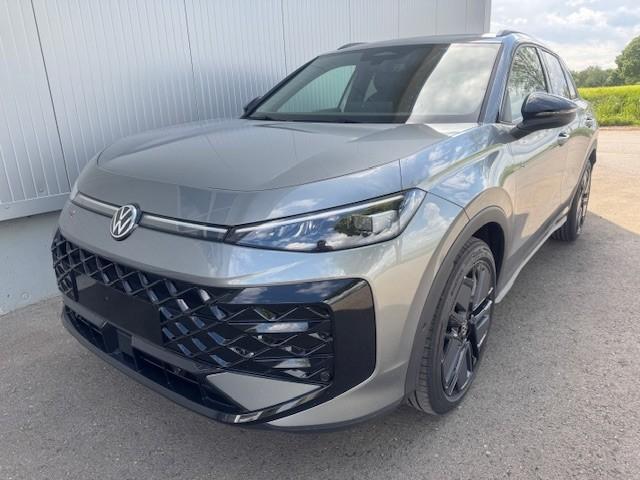 Volkswagen T-Roc - 1.5 eTSI 110 kW R-Line Pano Black GV5 19 Zoll