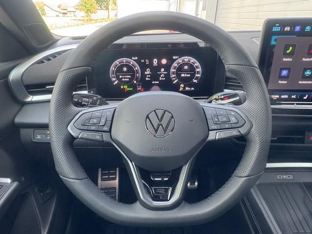 Volkswagen T-Roc 1.5 eTSI 110 kW R-Line Pano Black GV5 19 Zoll 