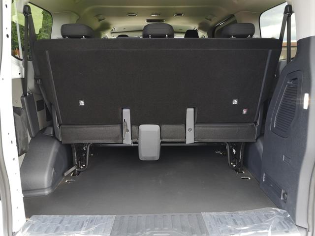 Volkswagen BEV 100 kW RWD KR e-Transporter Kombi 9 Sitze 