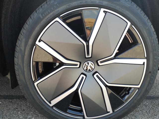 Volkswagen Tayron 2.0 TDI 142 kW 4Motion R-Line DSG 7 Sitzer Pano Standh. 
