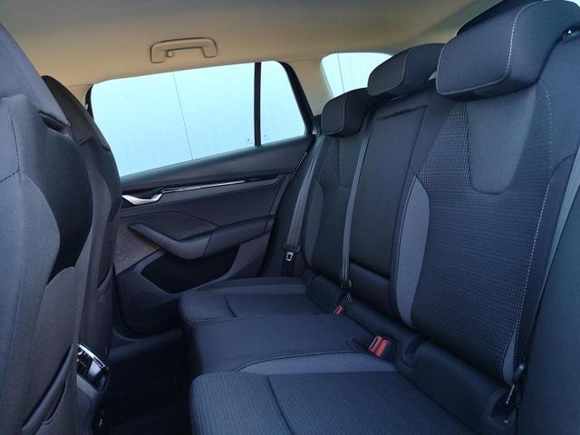 Skoda Octavia Combi 2.0 TDI 110 kW Selection Kombi 2,0TDI AHK ACC GV5 
