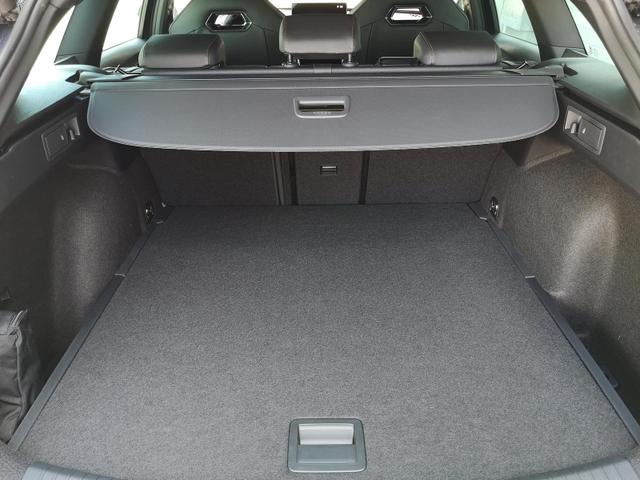 Cupra Leon Sportstourer 2.0 TSI 245 kW 4Drive VZ Kombi ST 2.0TSI ABT AHK Sound ACC Pano 