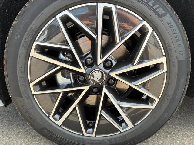 Skoda Octavia Combi - 2.0 TDI 110 kW Sportline Kombi AHK GV5 ACC