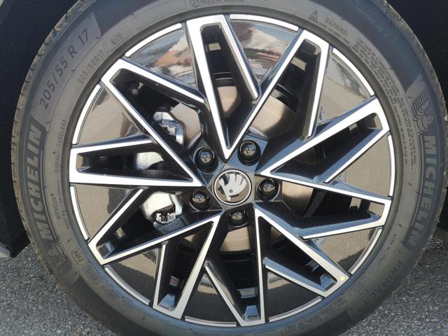 Skoda Octavia Combi 1.5 TSI mHEV 110 kW Sportline Kombi AHK GV5 ACC 