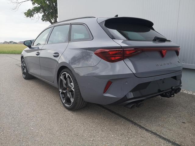 Cupra Leon Sportstourer 2.0 TSI 245 kW 4Drive VZ Kombi ST 2.0TSI AHK Sound ACC Pano 