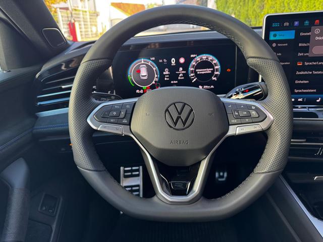Volkswagen Passat Variant 1.5 TSI eHybrid 200 kW R-Line AHK 360 